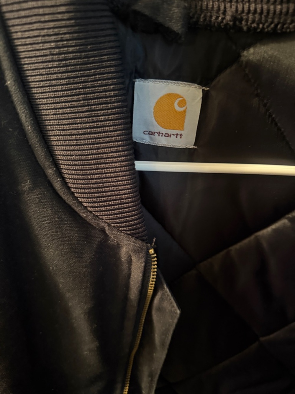 Carhartt Black Insulated Zip-Up Work Vest - Picture 2 of 7